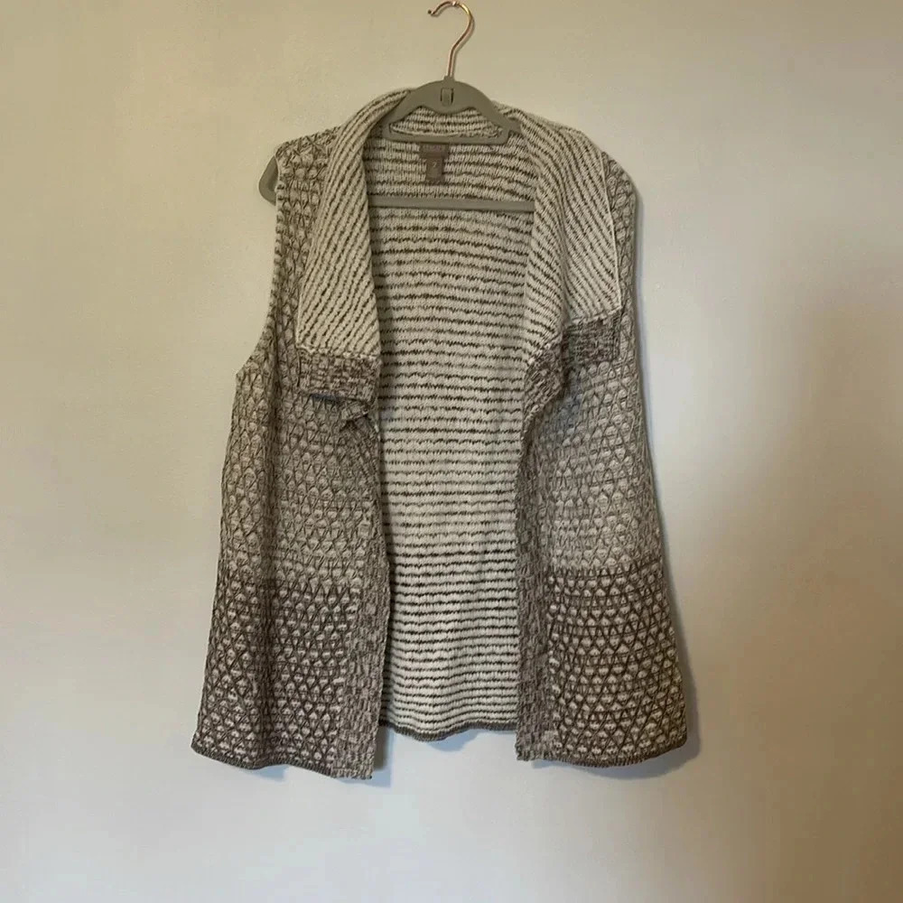Chico’s Cream and Beige Tan Sweater Vest -Size 2
